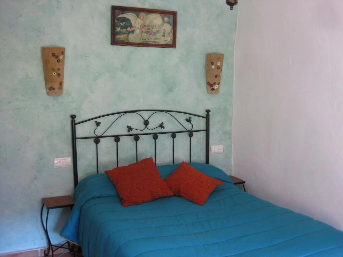Inviting Holiday Home In Laroya With Shared Pool
