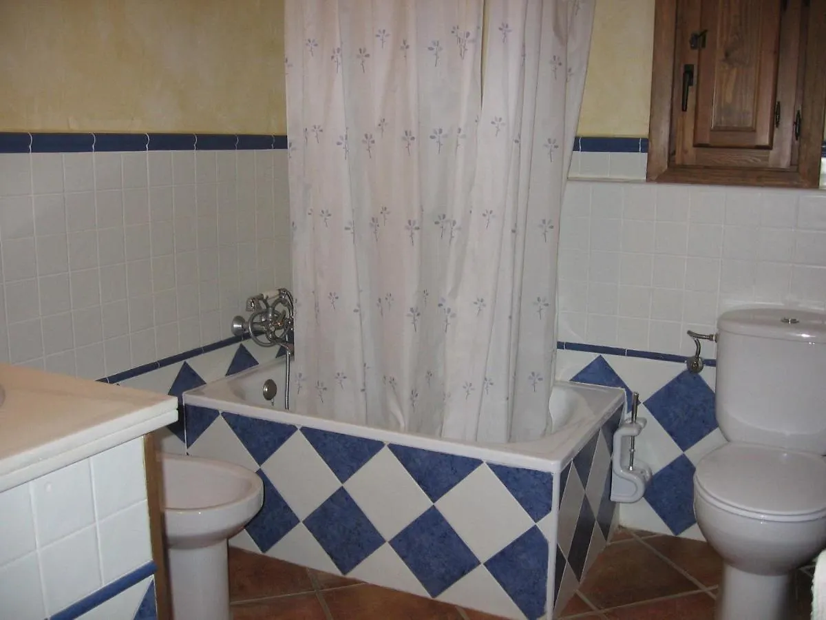 Inviting Holiday Home In Laroya With Shared Pool